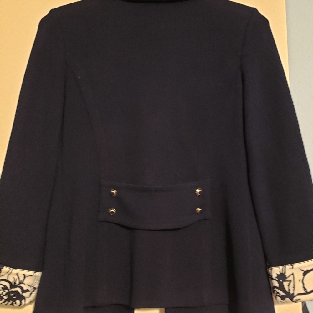 Jacket - Picture 3 of 5